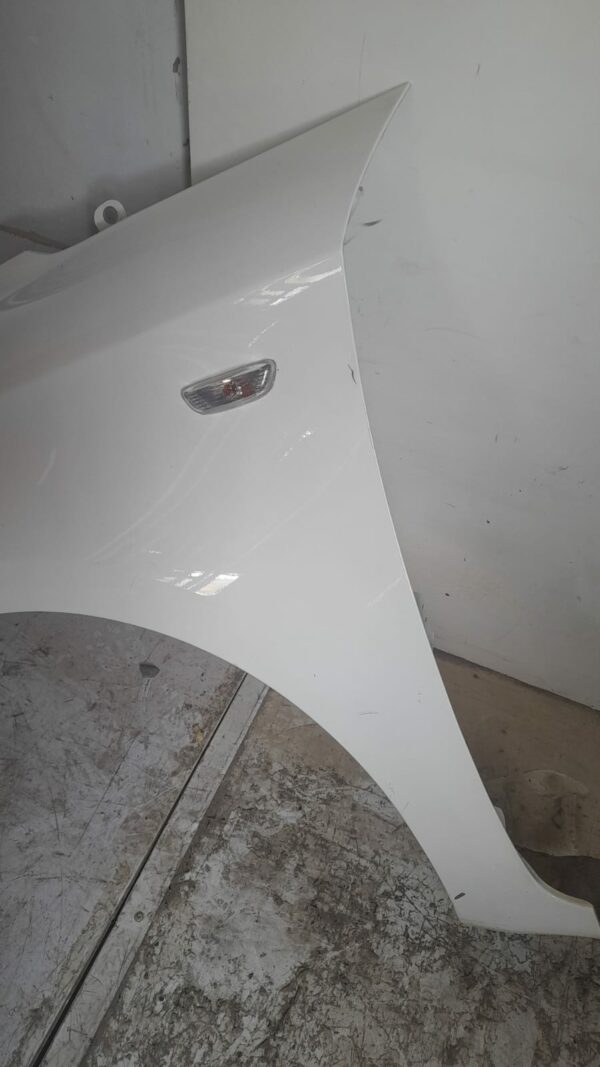 ALETA DELANTERA IZQUIERDA KIA CARENS 2017 - Imagen 4