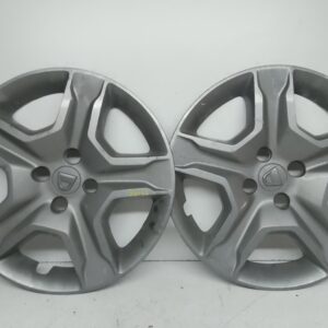 TAPACUBOS | DACIA SANDERO (10.2011 ->) *   |   0.12 - ... | 403155853R