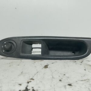 MANDO ELEVALUNAS DELANTERO IZQUIERDO | RENAULT CLIO II FASE II (B/CB0) (2001-2013) * | 8200084003