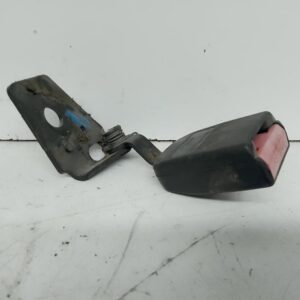 ENGANCHE CINTURON TRASERO DERECHO | PEUGEOT 307 BERLINA (S2) *   |   0.05 - 0.08 |  B8895AC