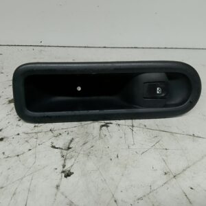 ELEVALUNAS DELANTERO DERECHO | RENAULT CLIO III (2005-2016) Authentique | 8200356517B