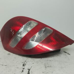 PILOTO TRASERO IZQUIERDO | MERCEDES-BENZ CLASE A (W169) A 150  A-Edition (169.031)   |   09.07 - ... | 1698200364L