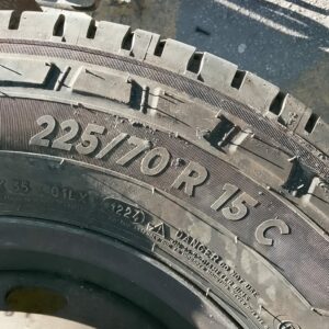 NEUMATICO | NISSAN TRADE (1994-1996) * | 225/70R15 C