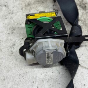 CINTURON SEGURIDAD TRASERO CENTRAL | TOYOTA YARIS (KSP9/SCP9/NLP9) Básico | 08.05 - 12.08 | H073811