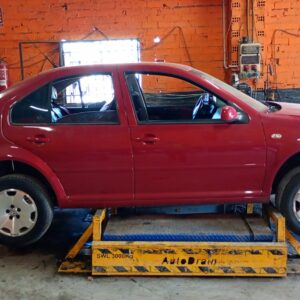 VOLKSWAGEN BORA BERLINA (1J2) Highline | AJM |DESPIECE COMPLETO
